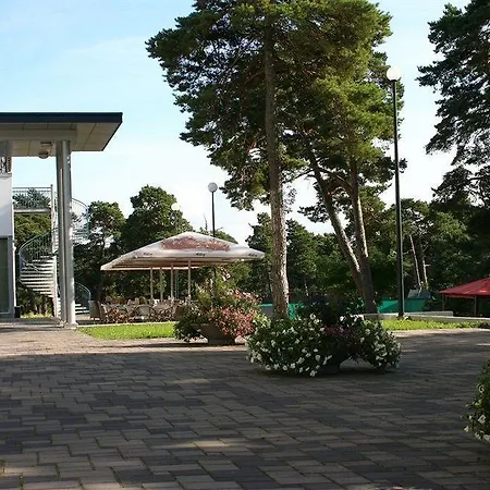 Laspa 4* Laulasmaa